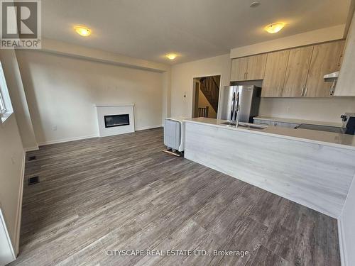 1534 Wheatcroft Drive, Oshawa, ON - Indoor Photo Showing Kitchen With Double Sink