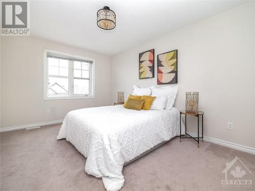 558 Foxlight Crescent, Ottawa, ON - Indoor Photo Showing Bedroom