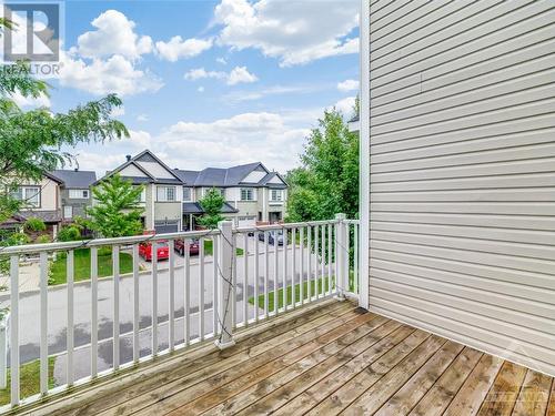 558 Foxlight Crescent, Ottawa, ON - Outdoor With Exterior