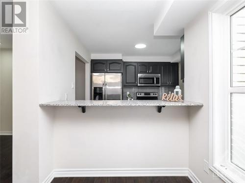 558 Foxlight Crescent, Ottawa, ON - Indoor Photo Showing Kitchen