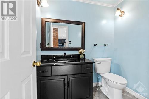 7 Rolston Way, Ottawa, ON - Indoor Photo Showing Bathroom