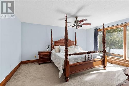 7 Rolston Way, Ottawa, ON - Indoor Photo Showing Bedroom