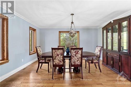 7 Rolston Way, Ottawa, ON - Indoor Photo Showing Dining Room