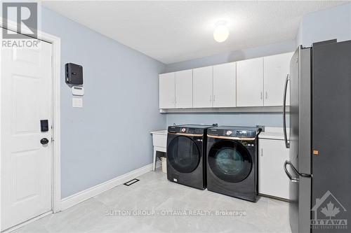 7 Rolston Way, Ottawa, ON - Indoor Photo Showing Laundry Room