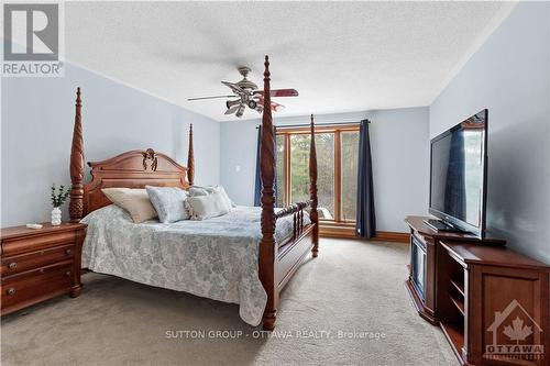 7 Rolston Way, Ottawa, ON - Indoor Photo Showing Bedroom