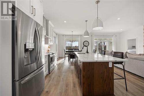 397 Bayhill Drive, St Clair, ON - Indoor Photo Showing Kitchen With Upgraded Kitchen