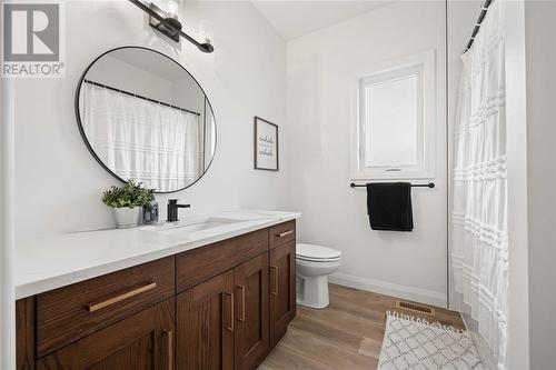 397 Bayhill Drive, St Clair, ON - Indoor Photo Showing Bathroom