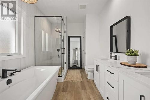 397 Bayhill Drive, St Clair, ON - Indoor Photo Showing Bathroom