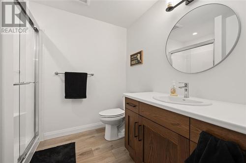 397 Bayhill Drive, St Clair, ON - Indoor Photo Showing Bathroom