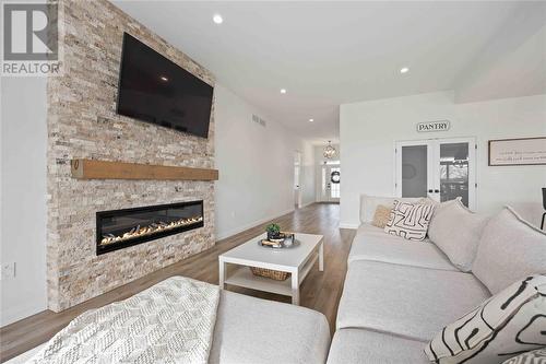 397 Bayhill Drive, St Clair, ON - Indoor Photo Showing Living Room With Fireplace