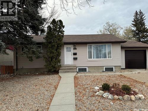 3704 Sherwood Drive, Regina, SK - Outdoor