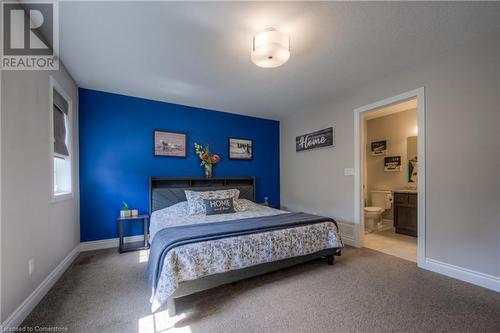 625 Blackbridge Road Unit# 12, Cambridge, ON - Indoor Photo Showing Bedroom