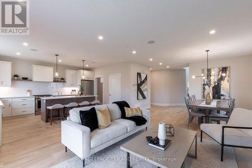 16 Allister Drive, Middlesex Centre, ON - Indoor Photo Showing Living Room