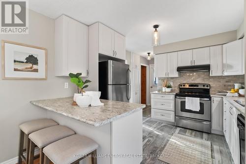 625 Grandview Street S, Oshawa (Donevan), ON - Indoor Photo Showing Kitchen With Upgraded Kitchen