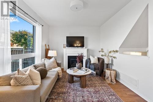 571 Shaftsbury Street, Oshawa (Eastdale), ON - Indoor Photo Showing Living Room With Fireplace