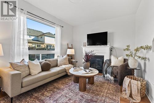 571 Shaftsbury Street, Oshawa (Eastdale), ON - Indoor Photo Showing Living Room With Fireplace