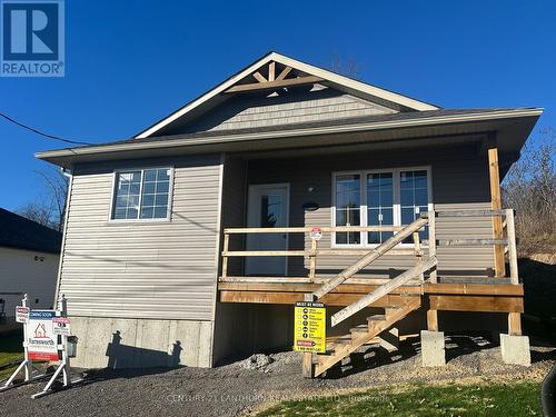 2 Gladstone Street, Centre Hastings, ON - Outdoor With Deck Patio Veranda