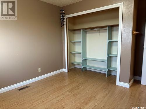 723 Dieppe Drive, Weyburn, SK - Indoor Photo Showing Other Room