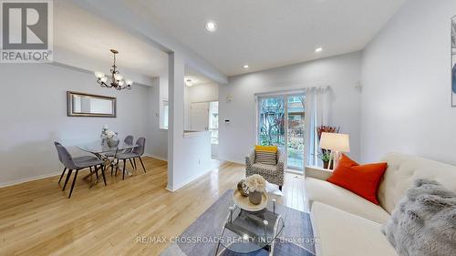 9 - 2 Cox Boulevard, Markham, ON - Indoor Photo Showing Other Room