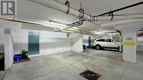 9 - 2 Cox Boulevard, Markham, ON - Indoor Photo Showing Garage