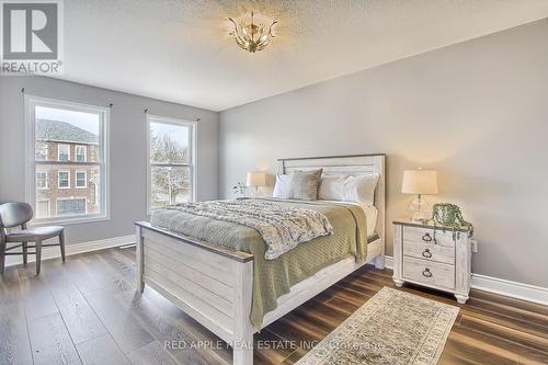 61 Amberhill Way, Aurora, ON - Indoor Photo Showing Bedroom