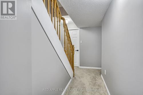 61 Amberhill Way, Aurora, ON - Indoor Photo Showing Other Room