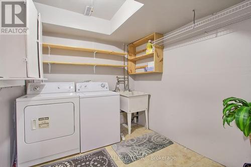 61 Amberhill Way, Aurora, ON - Indoor Photo Showing Laundry Room