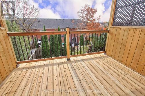 61 Amberhill Way, Aurora, ON - Outdoor With Deck Patio Veranda