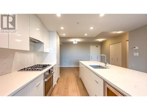 702 2888 Cambie Street, Vancouver, BC - Indoor Photo Showing Kitchen With Double Sink With Upgraded Kitchen