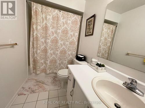 36 Tideland Drive, Brampton, ON - Indoor Photo Showing Bathroom