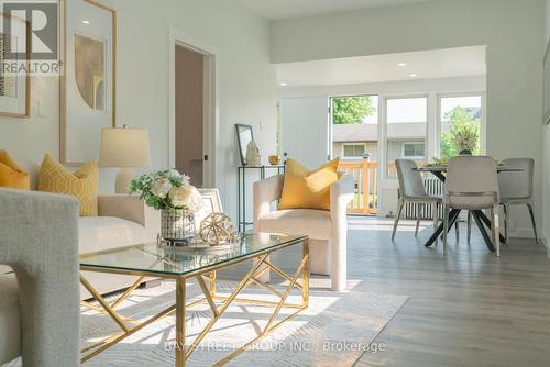 11 Marren Street, St. Catharines, ON - Indoor Photo Showing Dining Room