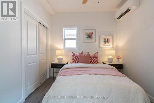 11 Marren Street, St. Catharines, ON - Indoor Photo Showing Bedroom