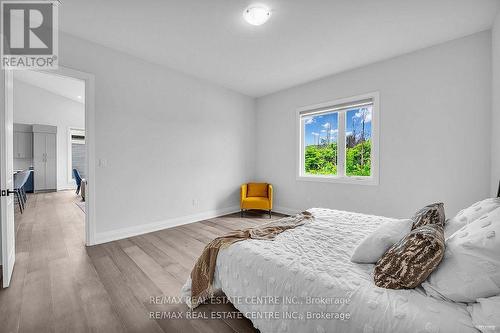 119 Sladden Court, Blue Mountains, ON - Indoor Photo Showing Bedroom