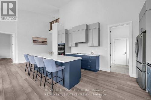 119 Sladden Court, Blue Mountains, ON - Indoor Photo Showing Kitchen