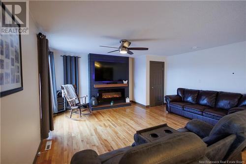 47 Principale Street, Sainte-Anne-De-Madawaska, NB - Indoor Photo Showing Living Room