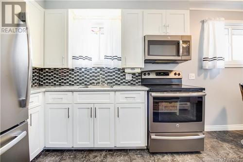 269 Highland Ave Avenue, Fredericton, NB - Indoor Photo Showing Kitchen