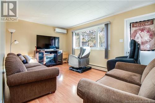 269 Highland Ave Avenue, Fredericton, NB - Indoor Photo Showing Living Room