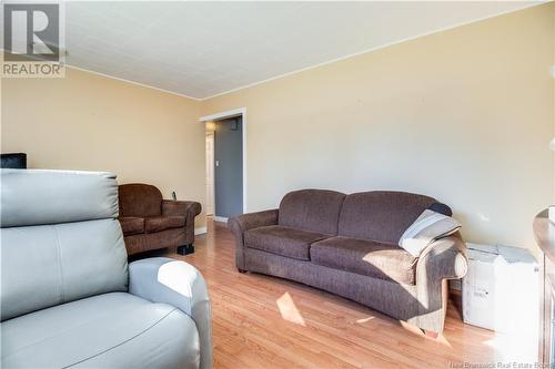 269 Highland Ave Avenue, Fredericton, NB - Indoor Photo Showing Living Room