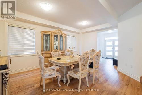 19 Conductor Avenue, Whitchurch-Stouffville, ON - Indoor Photo Showing Dining Room