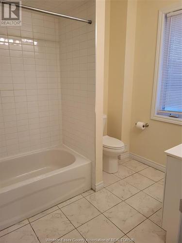 386 Louis Unit# Rear, Windsor, ON - Indoor Photo Showing Bathroom