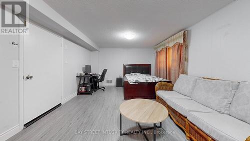 32 Markhaven Road, Markham, ON - Indoor Photo Showing Other Room