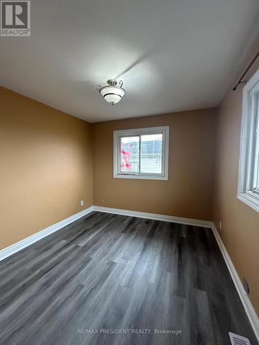 14849 Steeles Avenue W, Halton Hills, ON - Indoor Photo Showing Other Room