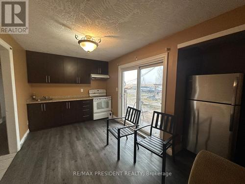 14849 Steeles Avenue W, Halton Hills, ON - Indoor Photo Showing Kitchen