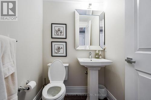 327 - 3500 Lakeshore Road W, Oakville, ON - Indoor Photo Showing Bathroom