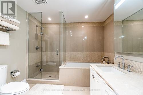 327 - 3500 Lakeshore Road W, Oakville, ON - Indoor Photo Showing Bathroom