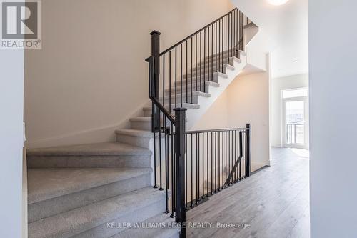 52 Windward Drive, Grimsby, ON - Indoor Photo Showing Other Room