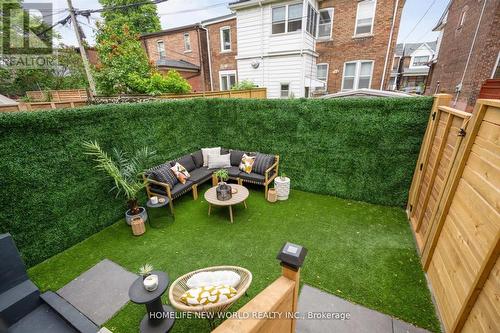 - Main - 794 Shaw Street, Toronto, ON - Outdoor