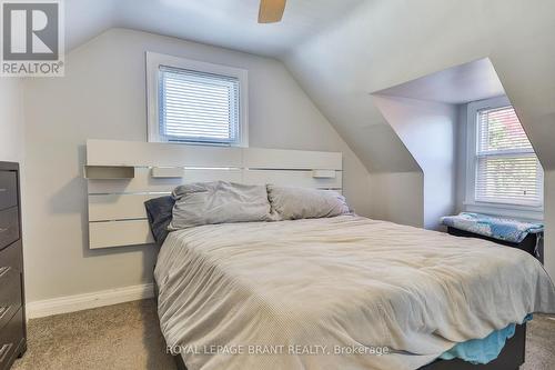 9 Alma Street, Brantford, ON - Indoor Photo Showing Bedroom