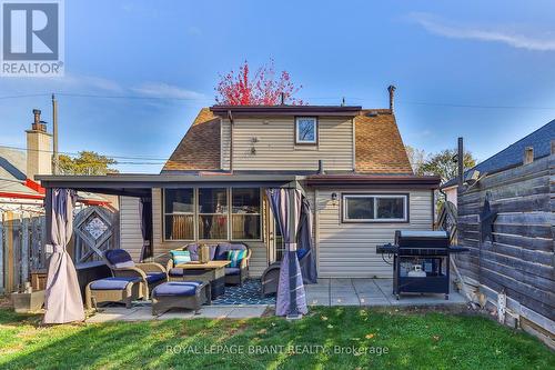 9 Alma Street, Brantford, ON - Outdoor