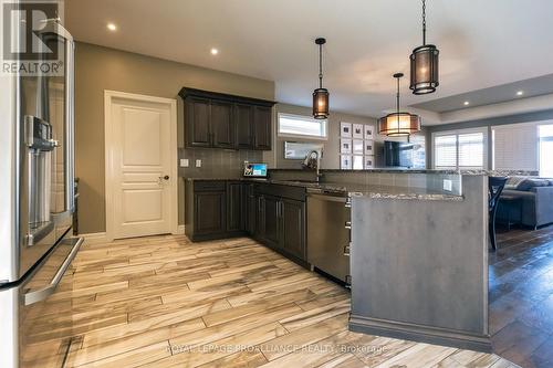 36 Vertis Court, Belleville, ON - Indoor Photo Showing Kitchen With Upgraded Kitchen